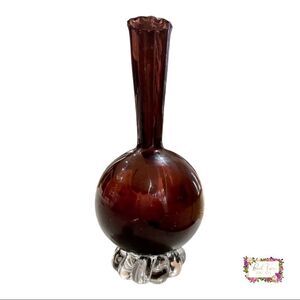 Scandinavia Vase in Amethyst color body and clear glass base